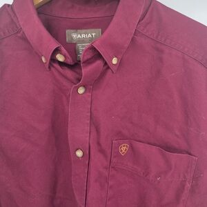 Ariat Men's Large Button Down Shirt Red Logo